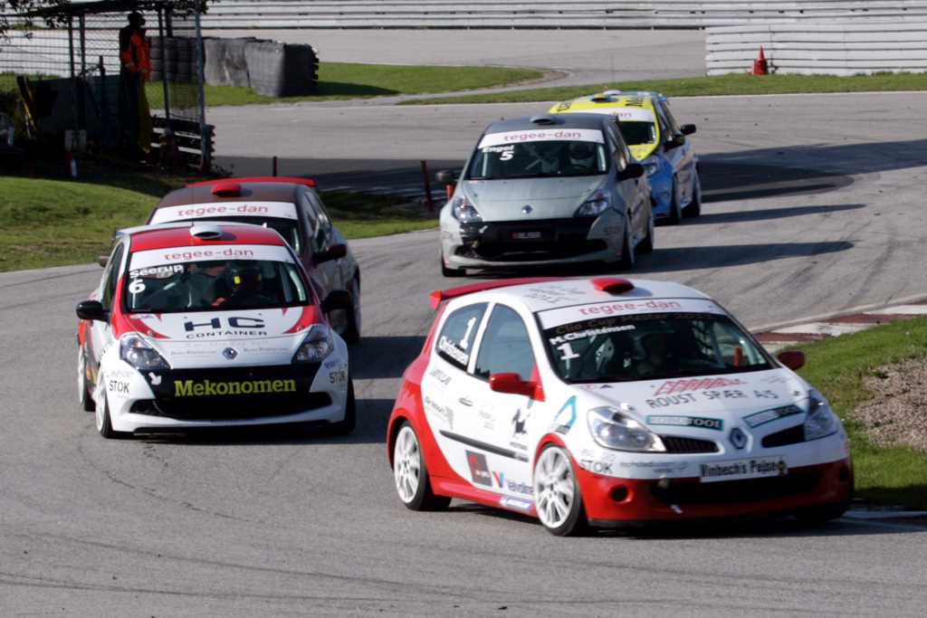 Michael Christensen på vej mod 2011 sæsonens sidste sejr.
(Foto: Motorsporten.dk)